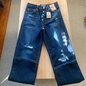 Levi’s ribcage straight ankle jeans